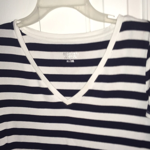 V neck striped shirt - Picture 2 of 3